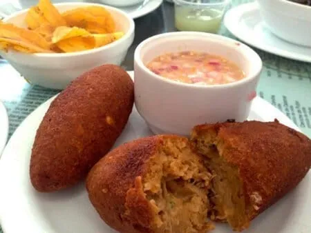 Corviche - Platos tipicos costa ecuatoriana