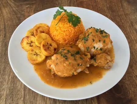 Seco de pollo - Platos tipicos costa ecuatoriana